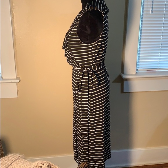 BANANA REPUBLIC black and white striped wrap dress - Picture 4 of 8